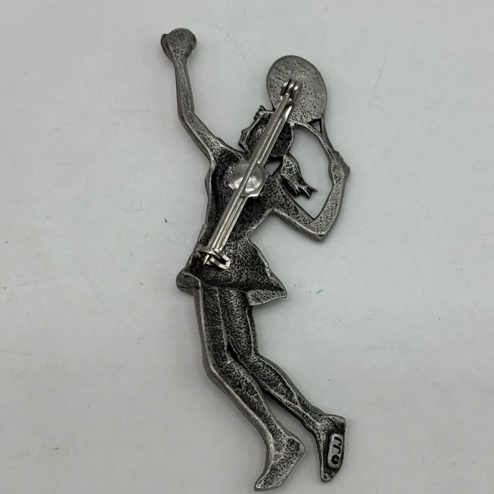Women’s vintage matte silver tone tennis racket player‎ brooch